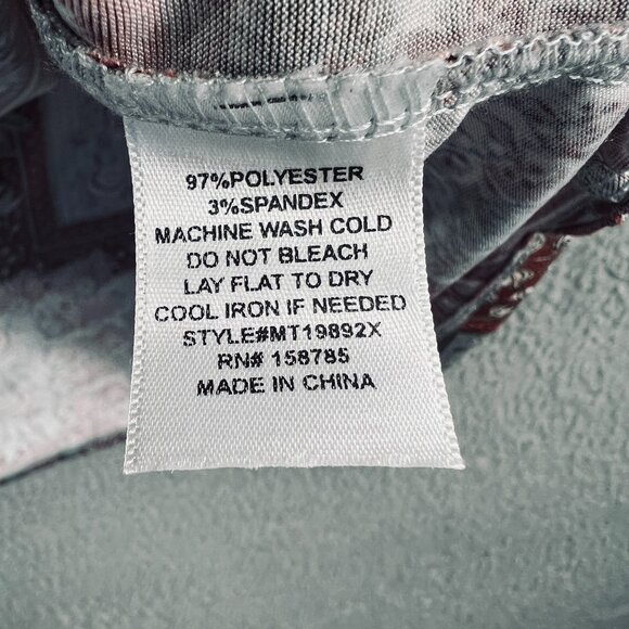 Above And Beyond Womens Top‎ 1X Burgundy Floral Patchwork Eyelet Detail Sleeve - Picture 7 of 10